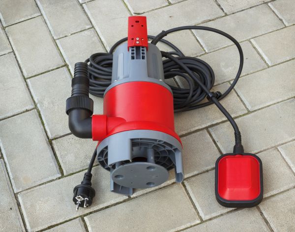 Submersible Pump Installation in Hamburg